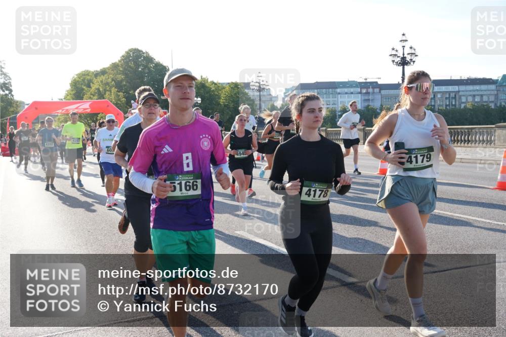 07.09.2025 - BARMER Alsterlauf Yannick Fuchs http://msf.ph/oto/8732170 07.09.2025 09:03:19 Laufen 3347, 4203, 4202, 60, 5166, 494, 4178, 4179 meine-sportfotos.de