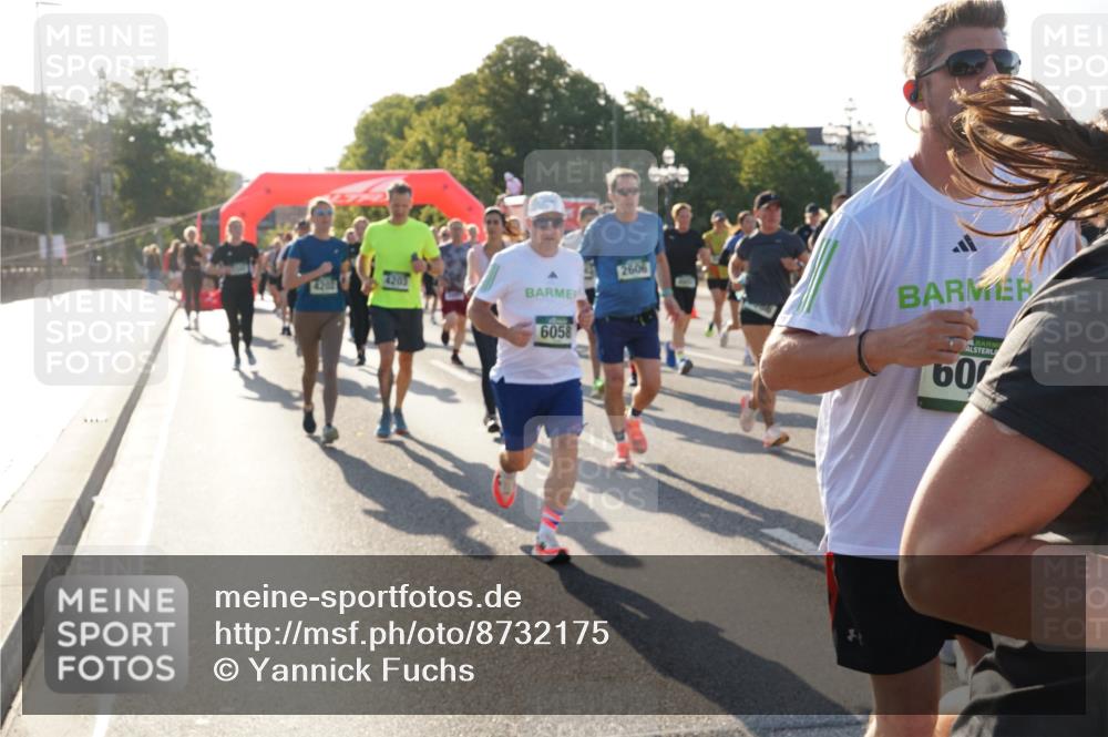 07.09.2025 - BARMER Alsterlauf Yannick Fuchs http://msf.ph/oto/8732175 07.09.2025 09:03:20 Laufen 4201, 6058, 2606, 6, 60 meine-sportfotos.de