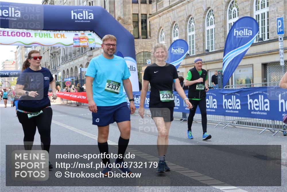 07.09.2025 - BARMER Alsterlauf Strokosch-Dieckow http://msf.ph/oto/8732179 07.09.2025 10:22:44 Ziel 2243, 2246, 5191, 5586, 5727 meine-sportfotos.de
