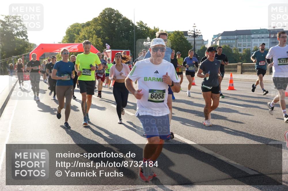 07.09.2025 - BARMER Alsterlauf Yannick Fuchs http://msf.ph/oto/8732184 07.09.2025 09:03:21 Laufen 4203, 02, 2092, 6058, 4529, 3148, 5723 meine-sportfotos.de