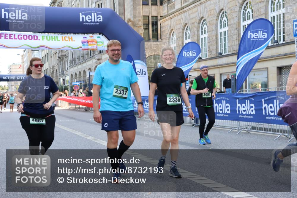 07.09.2025 - BARMER Alsterlauf Strokosch-Dieckow http://msf.ph/oto/8732193 07.09.2025 10:22:44 Ziel 2243, 2246, 5191, 5586, 5727 meine-sportfotos.de