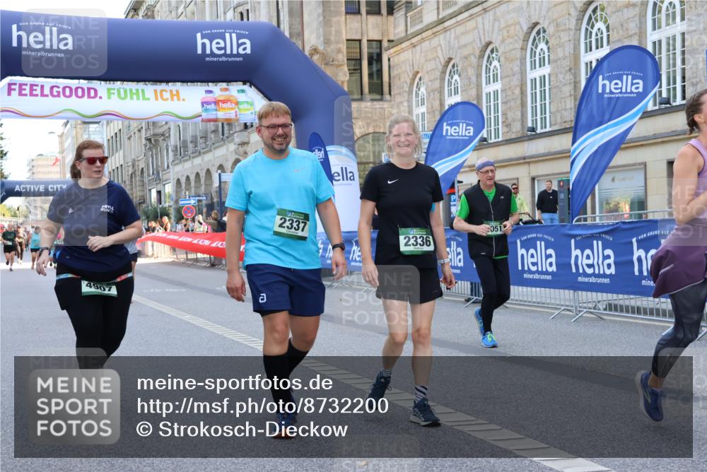 07.09.2025 - BARMER Alsterlauf Strokosch-Dieckow http://msf.ph/oto/8732200 07.09.2025 10:22:43 Ziel 2243, 2246, 5191, 5586, 5727 meine-sportfotos.de