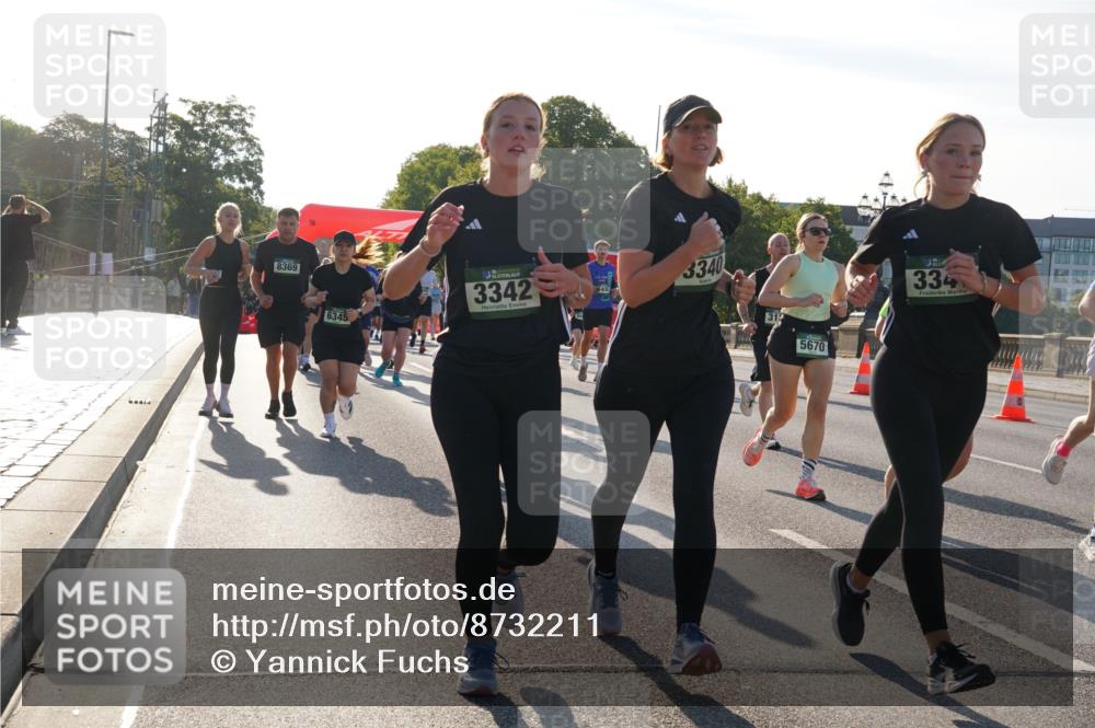 07.09.2025 - BARMER Alsterlauf Yannick Fuchs http://msf.ph/oto/8732211 07.09.2025 09:03:25 Laufen 8369, 6345, 3342, 3340, 5670, 334 meine-sportfotos.de