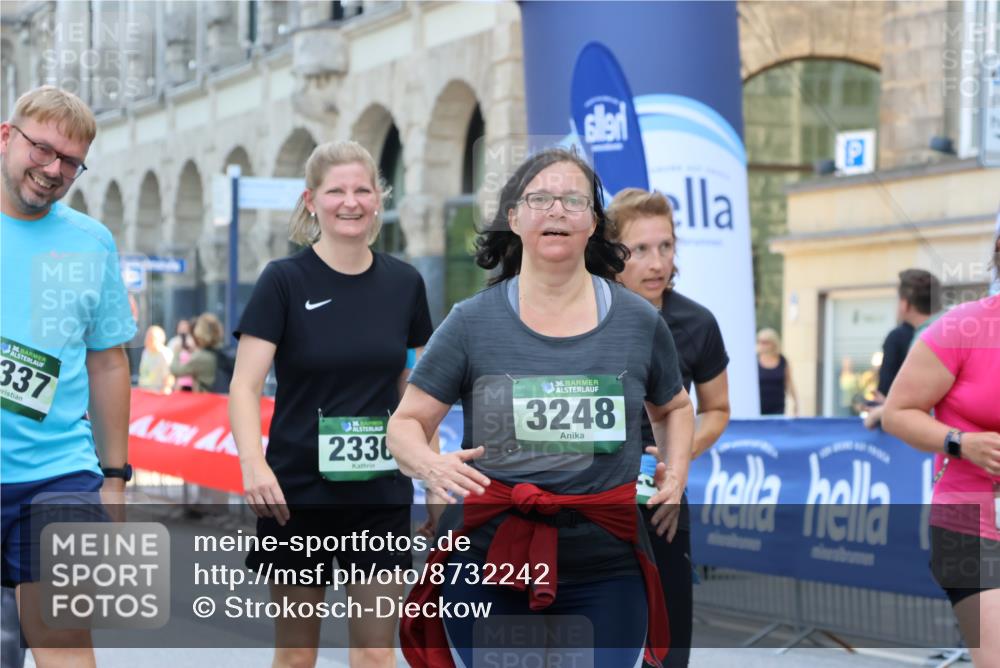 07.09.2025 - BARMER Alsterlauf Strokosch-Dieckow http://msf.ph/oto/8732242 07.09.2025 10:22:40 Ziel 2243, 2246, 5191, 5586 meine-sportfotos.de