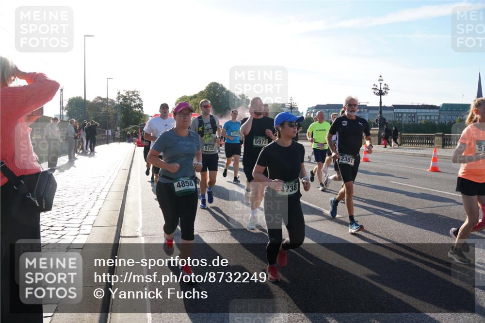 07.09.2025 - BARMER Alsterlauf Yannick Fuchs http://msf.ph/oto/8732249 07.09.2025 09:03:41 Laufen 4858, 5733, 2406, 6226, 5973, 2351, 4738, 5 meine-sportfotos.de
