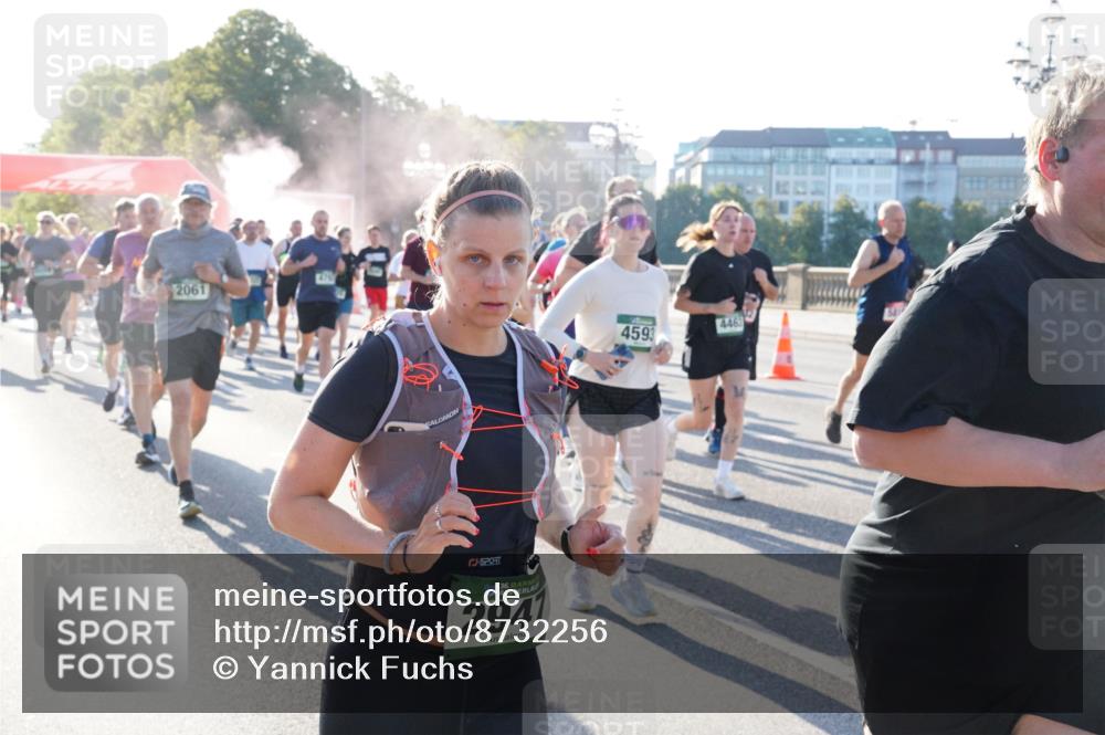 07.09.2025 - BARMER Alsterlauf Yannick Fuchs http://msf.ph/oto/8732256 07.09.2025 09:03:44 Laufen 2061, 36, 2941, 4593, 446 meine-sportfotos.de
