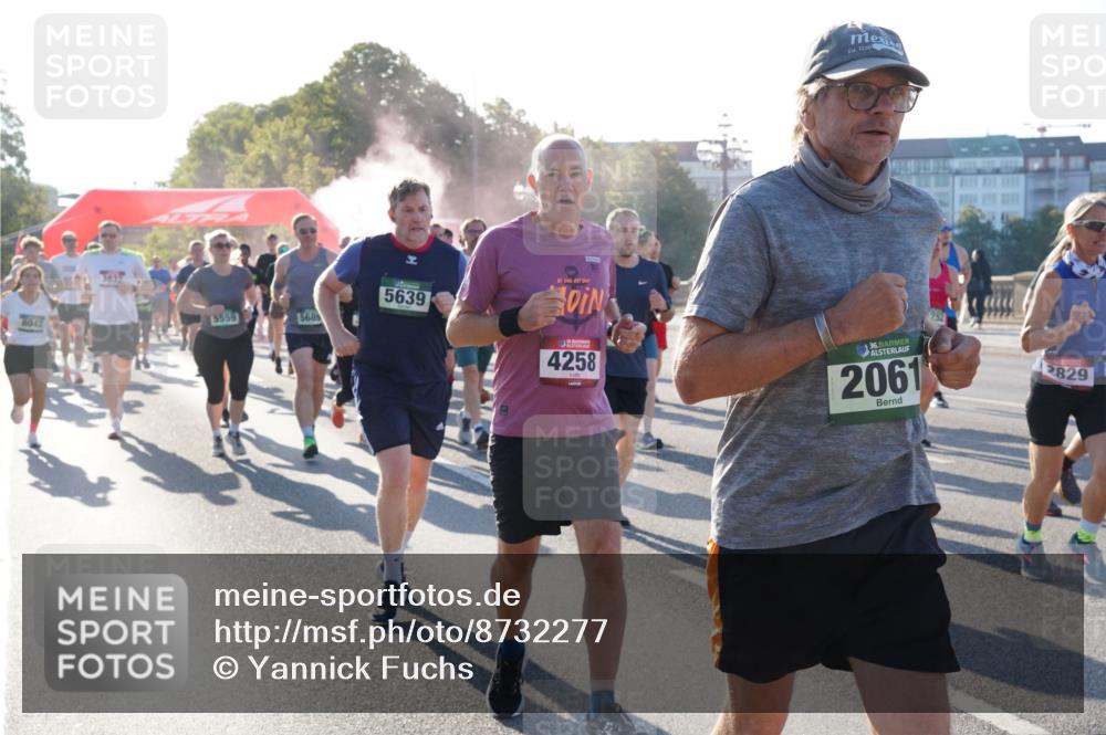 07.09.2025 - BARMER Alsterlauf Yannick Fuchs http://msf.ph/oto/8732277 07.09.2025 09:03:46 Laufen 8042, 3832, 5639, 5559, 5689, 1550, 4258, 36, 2061, 2829 meine-sportfotos.de