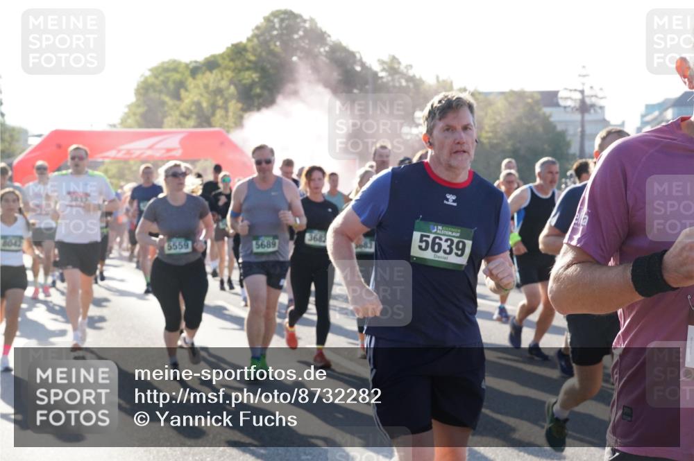07.09.2025 - BARMER Alsterlauf Yannick Fuchs http://msf.ph/oto/8732282 07.09.2025 09:03:47 Laufen 7845, 5559, 5689, 368, 5639 meine-sportfotos.de