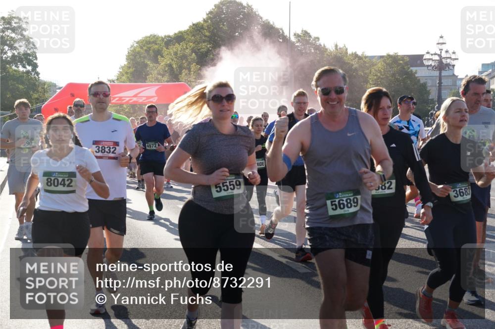 07.09.2025 - BARMER Alsterlauf Yannick Fuchs http://msf.ph/oto/8732291 07.09.2025 09:03:49 Laufen 590, 8042, 3832, 4972, 5559, 5689, 82, 3683 meine-sportfotos.de