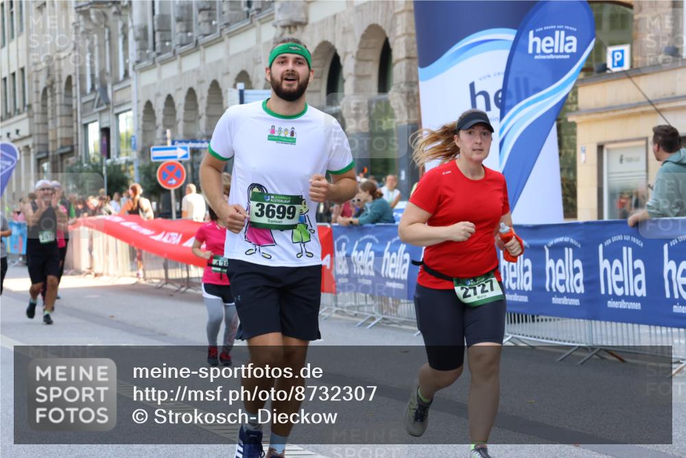 07.09.2025 - BARMER Alsterlauf Strokosch-Dieckow http://msf.ph/oto/8732307 07.09.2025 10:22:30 Ziel 2243, 2246, 2499, 4528, 5586, 5951, 8192 meine-sportfotos.de