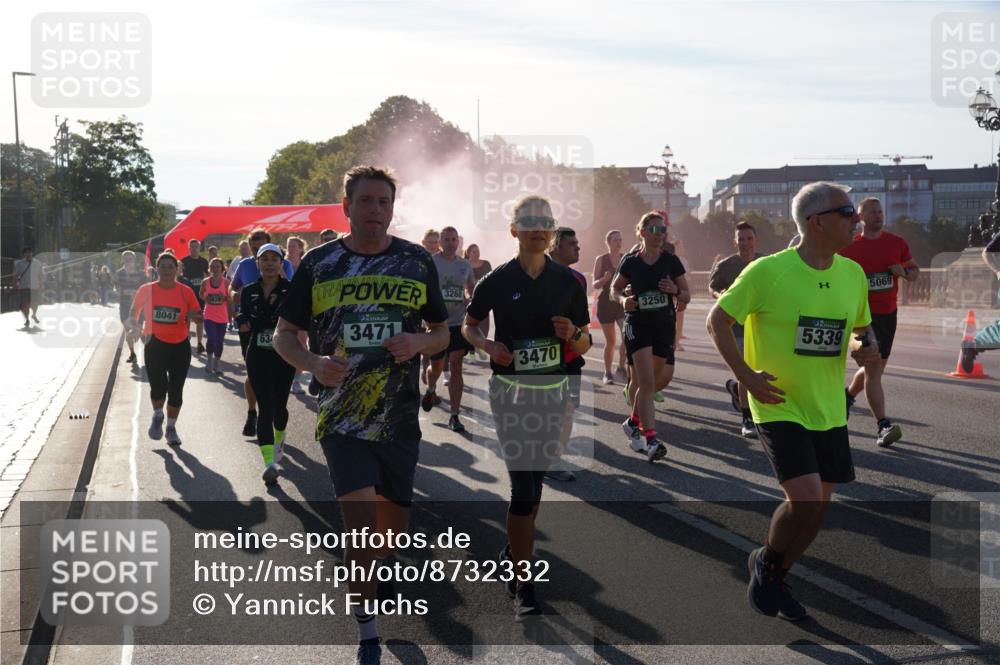 07.09.2025 - BARMER Alsterlauf Yannick Fuchs http://msf.ph/oto/8732332 07.09.2025 09:03:54 Laufen 8041, 63, 3471, 3268, 3470, 3250, 5339, 5069 meine-sportfotos.de
