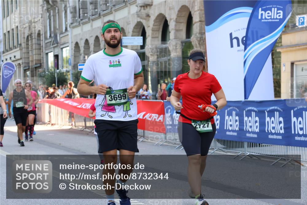 07.09.2025 - BARMER Alsterlauf Strokosch-Dieckow http://msf.ph/oto/8732344 07.09.2025 10:22:29 Ziel 2243, 2246, 2499, 4528, 5586, 5951, 8192 meine-sportfotos.de