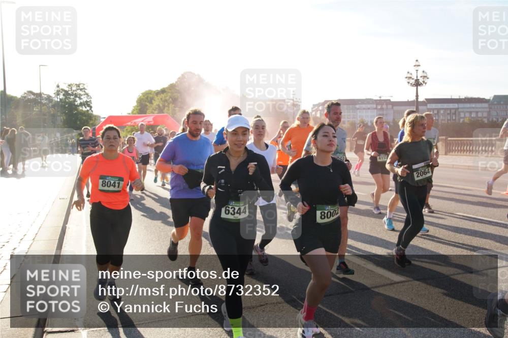 07.09.2025 - BARMER Alsterlauf Yannick Fuchs http://msf.ph/oto/8732352 07.09.2025 09:03:57 Laufen 8041, 6344, 8002, 268, 4153, 7, 2064 meine-sportfotos.de