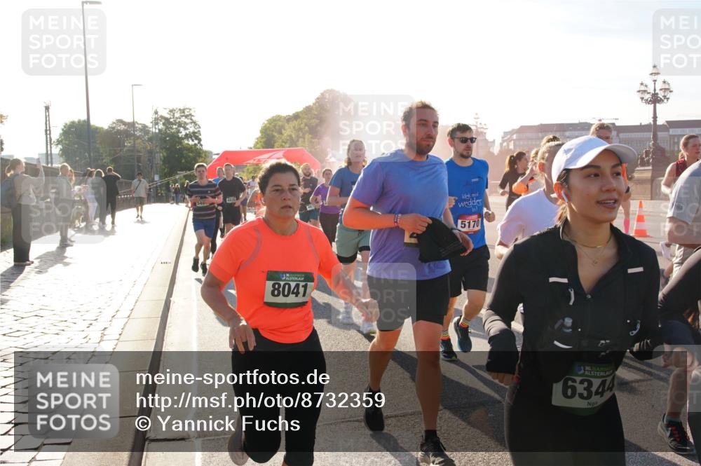 07.09.2025 - BARMER Alsterlauf Yannick Fuchs http://msf.ph/oto/8732359 07.09.2025 09:03:57 Laufen 4828, 36, 8041, 5170, 36, 6344 meine-sportfotos.de
