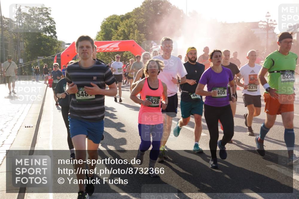 07.09.2025 - BARMER Alsterlauf Yannick Fuchs http://msf.ph/oto/8732366 07.09.2025 09:03:59 Laufen 548, 578, 405, 46, 3828, 8379, 5236 meine-sportfotos.de