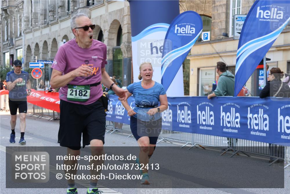 07.09.2025 - BARMER Alsterlauf Strokosch-Dieckow http://msf.ph/oto/8732413 07.09.2025 10:22:19 Ziel 2499, 3026, 3070, 3128, 3964, 4001, 4166, 4528, 4641, 5489, 5914, 5951, 6314, 8192 meine-sportfotos.de