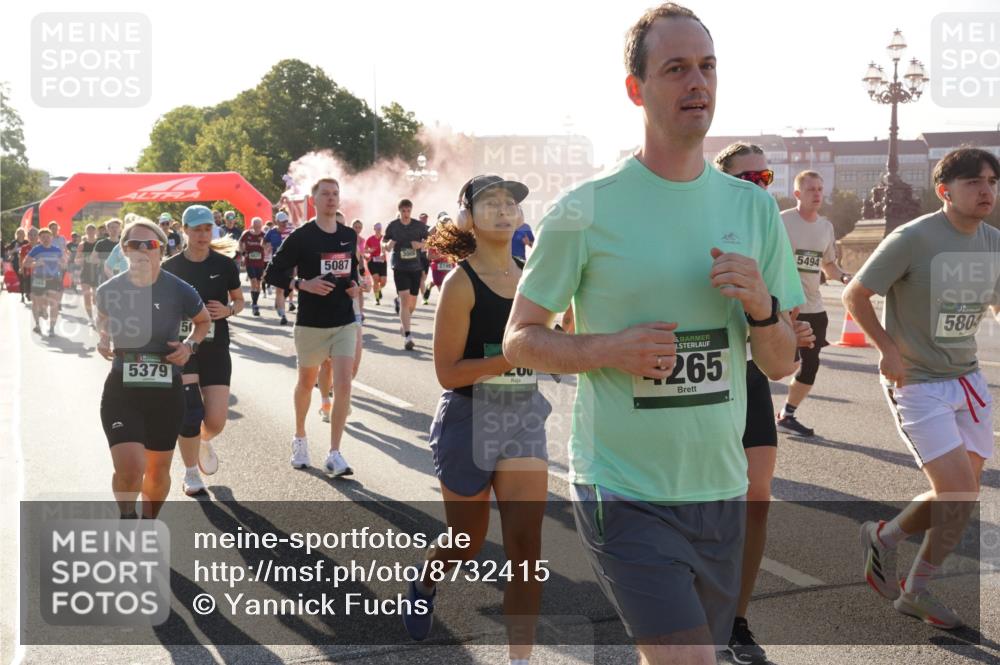 07.09.2025 - BARMER Alsterlauf Yannick Fuchs http://msf.ph/oto/8732415 07.09.2025 09:04:04 Laufen 5379, 5087, 300, 5, 265, 5494, 5804 meine-sportfotos.de