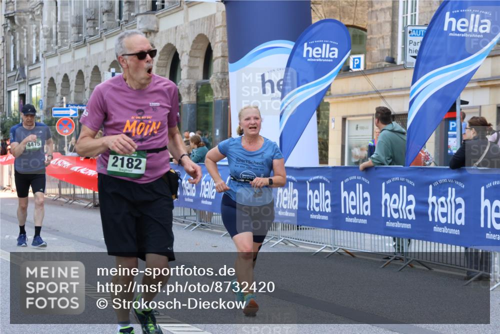 07.09.2025 - BARMER Alsterlauf Strokosch-Dieckow http://msf.ph/oto/8732420 07.09.2025 10:22:19 Ziel 2499, 3026, 3070, 3128, 3964, 4001, 4166, 4528, 4641, 5489, 5914, 5951, 6314, 8192 meine-sportfotos.de