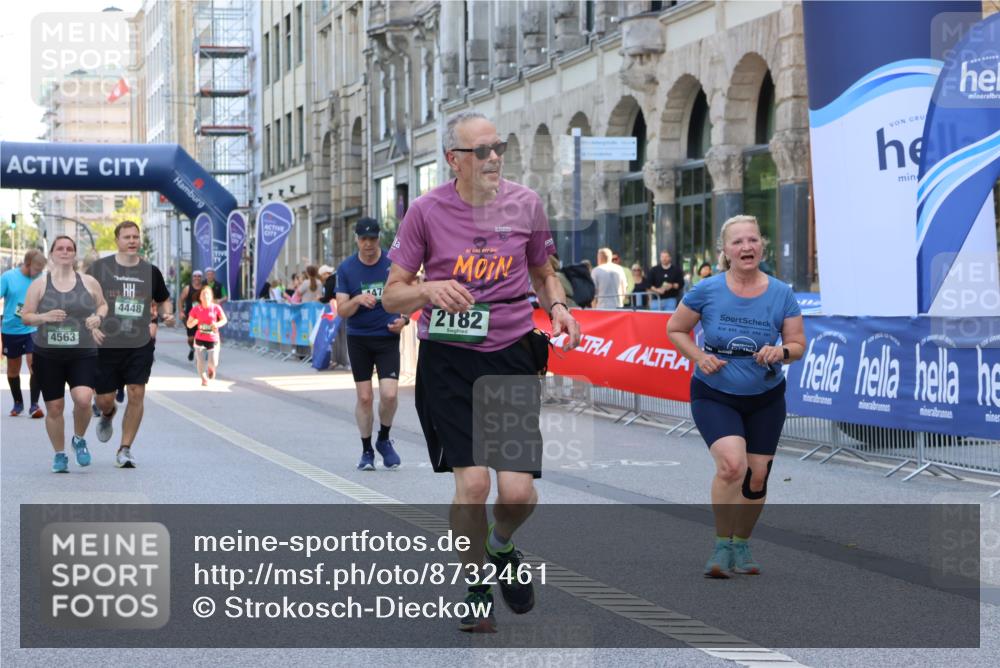 07.09.2025 - BARMER Alsterlauf Strokosch-Dieckow http://msf.ph/oto/8732461 07.09.2025 10:22:18 Ziel 3026, 3070, 3128, 3964, 4001, 4166, 4528, 4641, 5489, 5914, 5951, 6314, 8192 meine-sportfotos.de