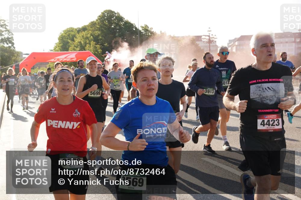 07.09.2025 - BARMER Alsterlauf Yannick Fuchs http://msf.ph/oto/8732464 07.09.2025 09:04:09 Laufen 5403, 5699, 2277, 36, 3570, 36, 3569, 012, 3913, 36, 4423, 9 meine-sportfotos.de