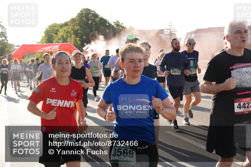 07.09.2025 - BARMER Alsterlauf Yannick Fuchs http://msf.ph/oto/8732466 07.09.2025 09:04:10 Laufen 2277, 3570, 36, 3569, 3913, 012, 36, 4423 meine-sportfotos.de