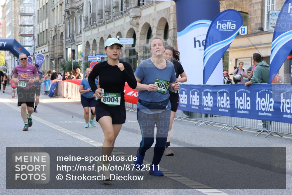 07.09.2025 - BARMER Alsterlauf Strokosch-Dieckow http://msf.ph/oto/8732511 07.09.2025 10:22:15 Ziel 3026, 3070, 3128, 3668, 3964, 4001, 4166, 4528, 4641, 5489, 5914, 5951, 6314, 8192 meine-sportfotos.de