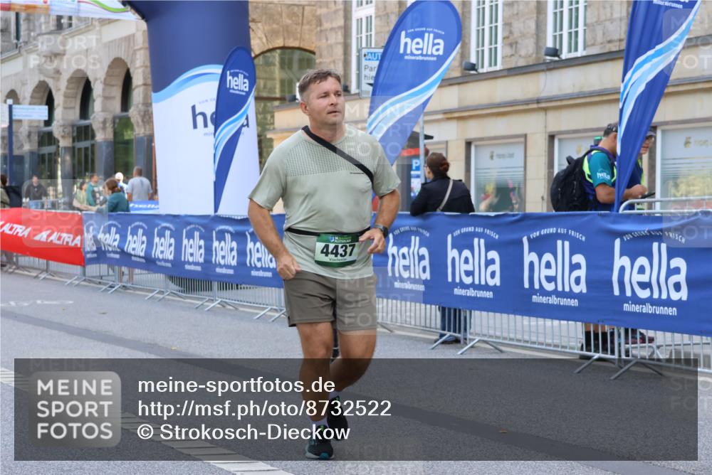 07.09.2025 - BARMER Alsterlauf Strokosch-Dieckow http://msf.ph/oto/8732522 07.09.2025 10:22:11 Ziel 2972, 2976, 3026, 3070, 3128, 3668, 3964, 4001, 4166, 4528, 4641, 5489, 5914, 5951, 6314, 8192 meine-sportfotos.de