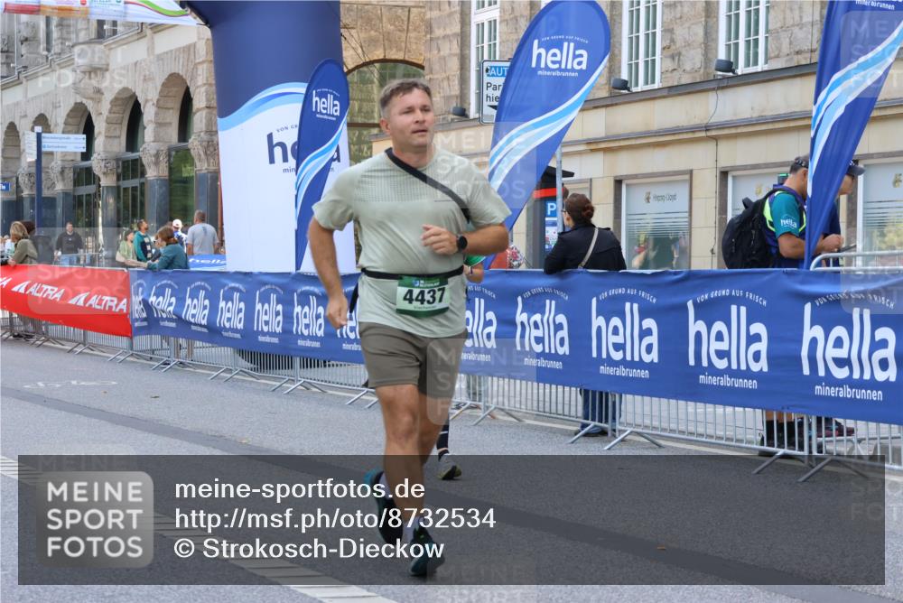 07.09.2025 - BARMER Alsterlauf Strokosch-Dieckow http://msf.ph/oto/8732534 07.09.2025 10:22:11 Ziel 2972, 2976, 3026, 3070, 3128, 3668, 3964, 4001, 4166, 4528, 4641, 5489, 5914, 5951, 6314, 8192 meine-sportfotos.de