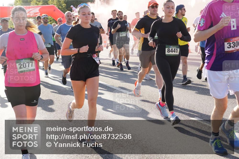 07.09.2025 - BARMER Alsterlauf Yannick Fuchs http://msf.ph/oto/8732536 07.09.2025 09:04:19 Laufen 5437, 6274, 36, 2077, 1, 8441, 136, 3300 meine-sportfotos.de