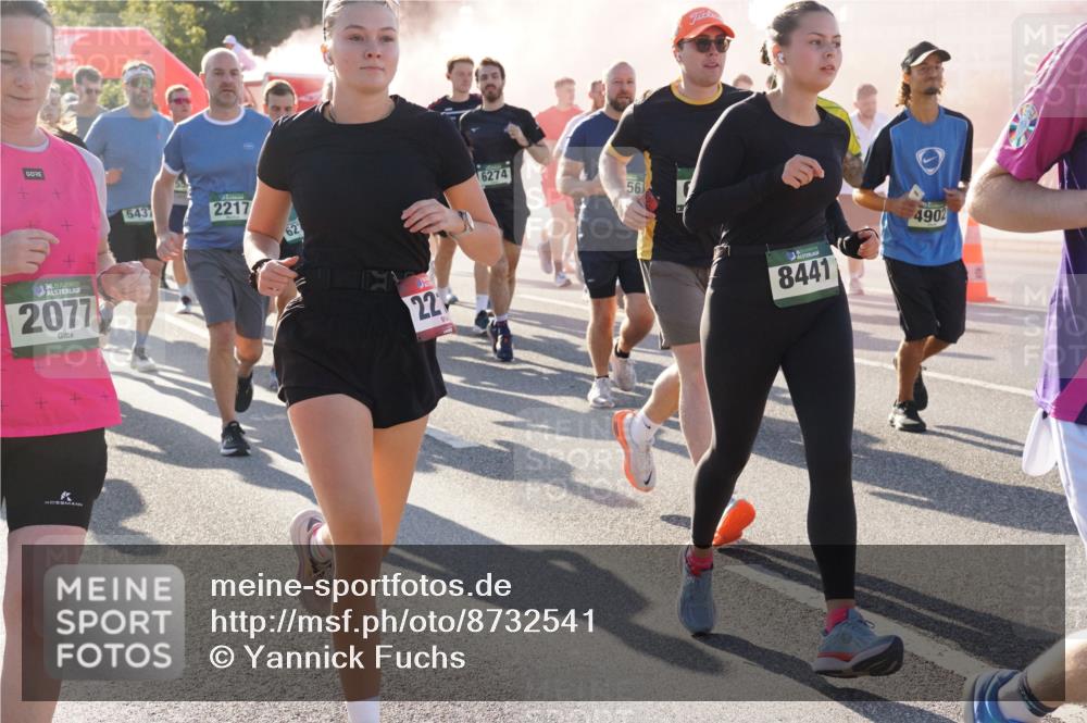 07.09.2025 - BARMER Alsterlauf Yannick Fuchs http://msf.ph/oto/8732541 07.09.2025 09:04:19 Laufen 36, 2077, 5437, 2217, 6274, 62, 56, 22, 8441, 4902 meine-sportfotos.de