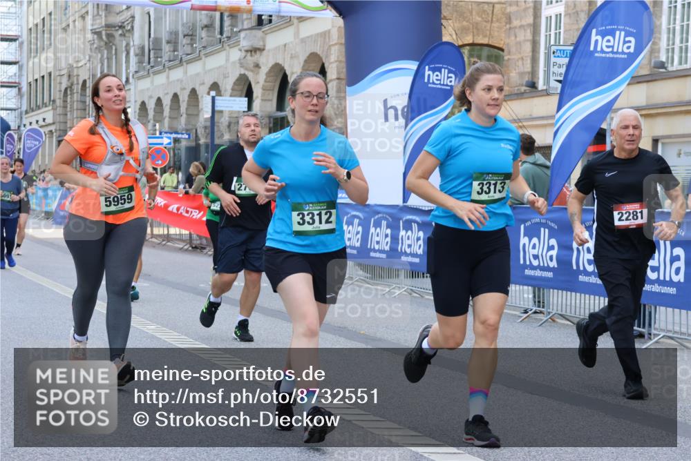 07.09.2025 - BARMER Alsterlauf Strokosch-Dieckow http://msf.ph/oto/8732551 07.09.2025 10:22:06 Ziel 2051, 2972, 2976, 3070, 3128, 3223, 3248, 3668, 3964, 4001, 4166, 4907, 5735, 5914, 6314 meine-sportfotos.de