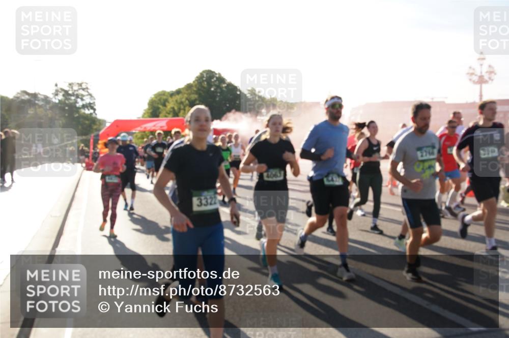 07.09.2025 - BARMER Alsterlauf Yannick Fuchs http://msf.ph/oto/8732563 07.09.2025 09:04:22 Laufen 3322, 4063, 276 meine-sportfotos.de