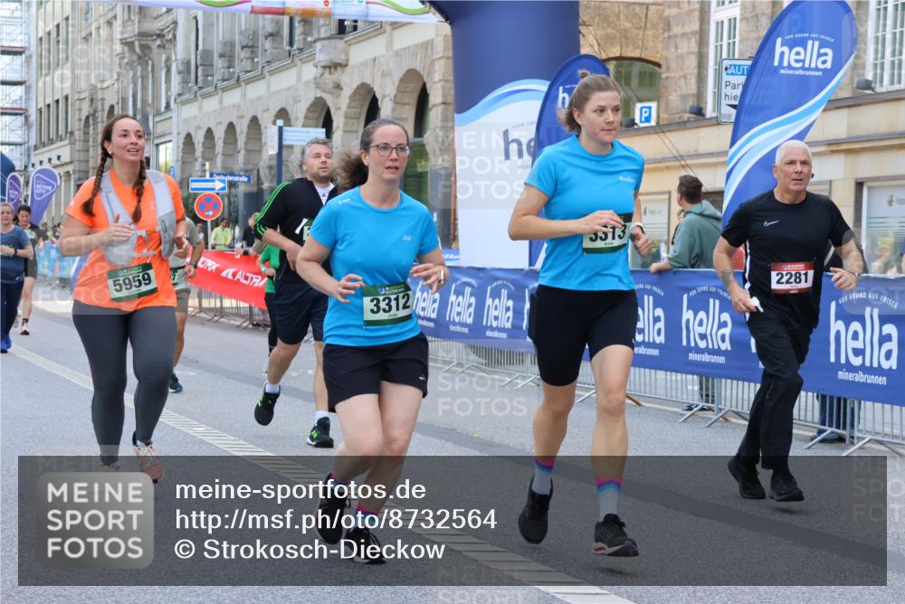 07.09.2025 - BARMER Alsterlauf Strokosch-Dieckow http://msf.ph/oto/8732564 07.09.2025 10:22:06 Ziel 2051, 2972, 2976, 3070, 3128, 3223, 3248, 3668, 3964, 4001, 4166, 4907, 5735, 5914, 6314 meine-sportfotos.de