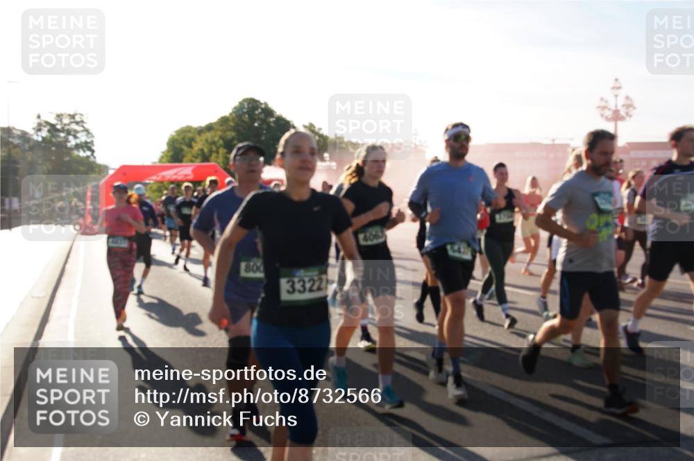 07.09.2025 - BARMER Alsterlauf Yannick Fuchs http://msf.ph/oto/8732566 07.09.2025 09:04:23 Laufen 800, 3322, 406 meine-sportfotos.de