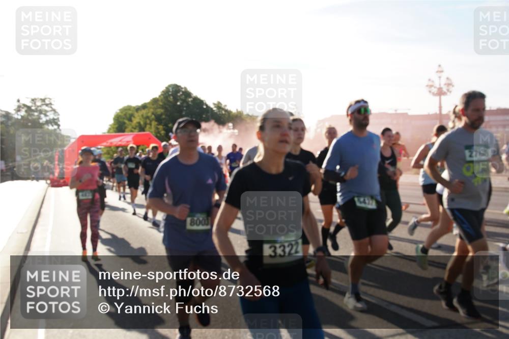 07.09.2025 - BARMER Alsterlauf Yannick Fuchs http://msf.ph/oto/8732568 07.09.2025 09:04:23 Laufen 800, 3322, 2766 meine-sportfotos.de