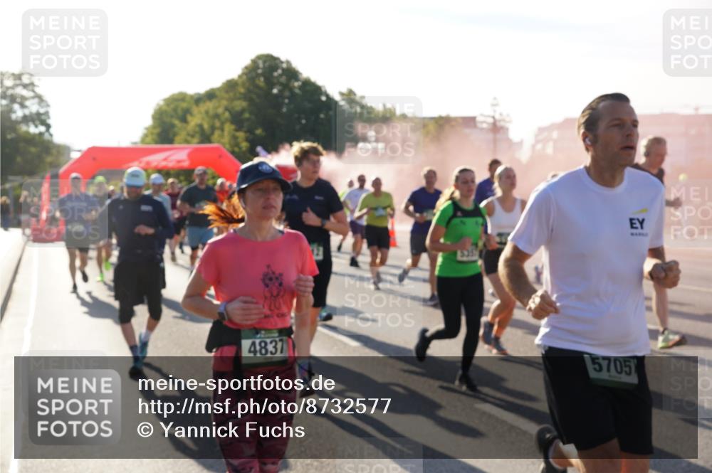 07.09.2025 - BARMER Alsterlauf Yannick Fuchs http://msf.ph/oto/8732577 07.09.2025 09:04:24 Laufen 4837, 5705 meine-sportfotos.de