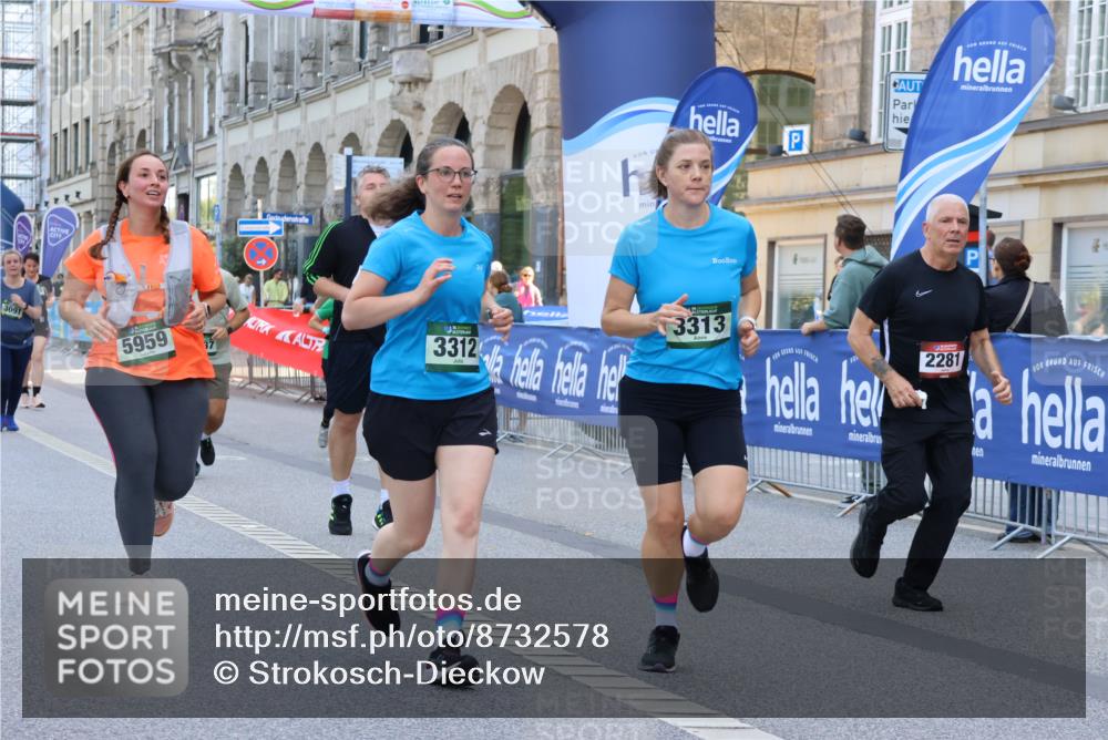 07.09.2025 - BARMER Alsterlauf Strokosch-Dieckow http://msf.ph/oto/8732578 07.09.2025 10:22:06 Ziel 2051, 2972, 2976, 3070, 3128, 3223, 3248, 3668, 3964, 4001, 4166, 4907, 5735, 5914, 6314 meine-sportfotos.de