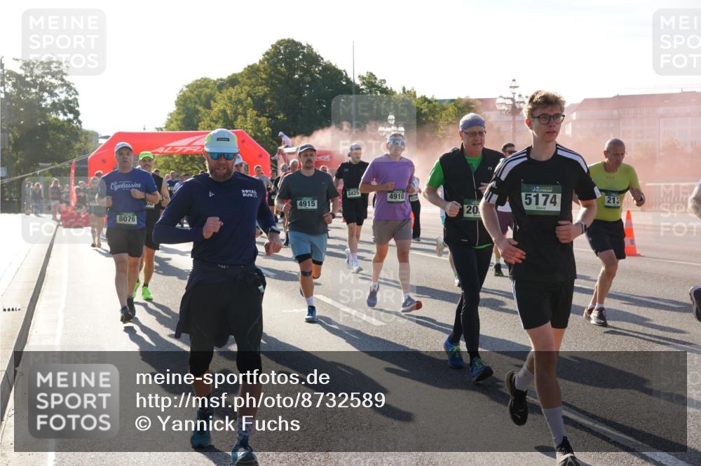 07.09.2025 - BARMER Alsterlauf Yannick Fuchs http://msf.ph/oto/8732589 07.09.2025 09:04:26 Laufen 8076, 8425, 4910, 5174, 25, 4915, 20, 213 meine-sportfotos.de