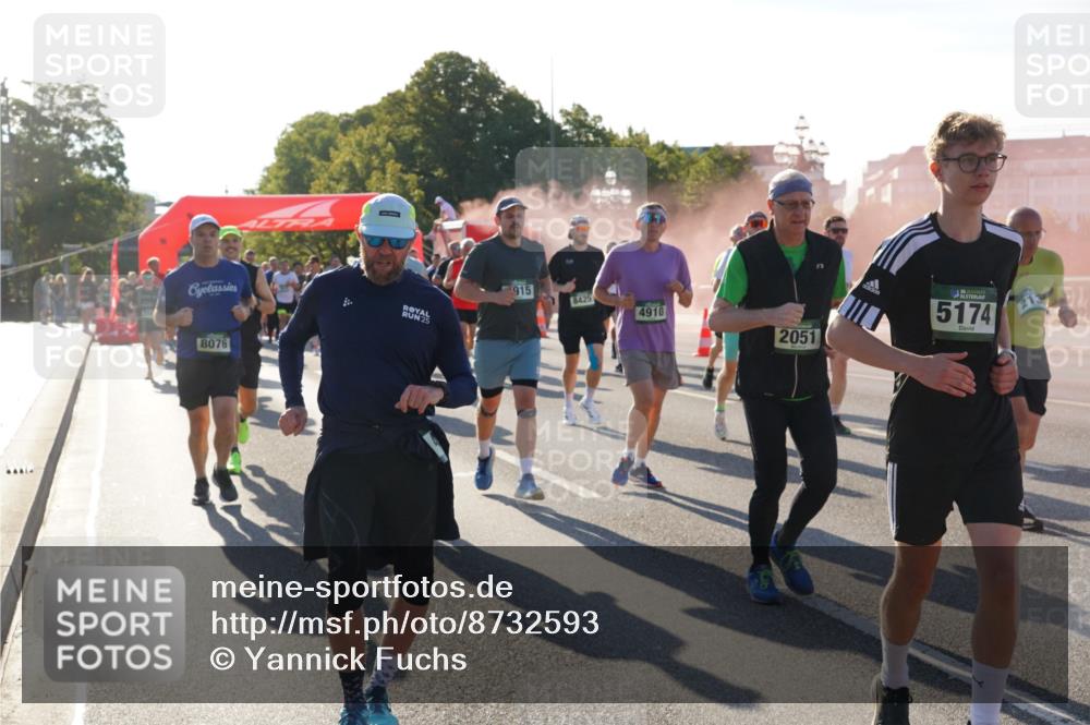 07.09.2025 - BARMER Alsterlauf Yannick Fuchs http://msf.ph/oto/8732593 07.09.2025 09:04:27 Laufen 915, 8425, 4910, 8076, 2051, 136, 5174 meine-sportfotos.de