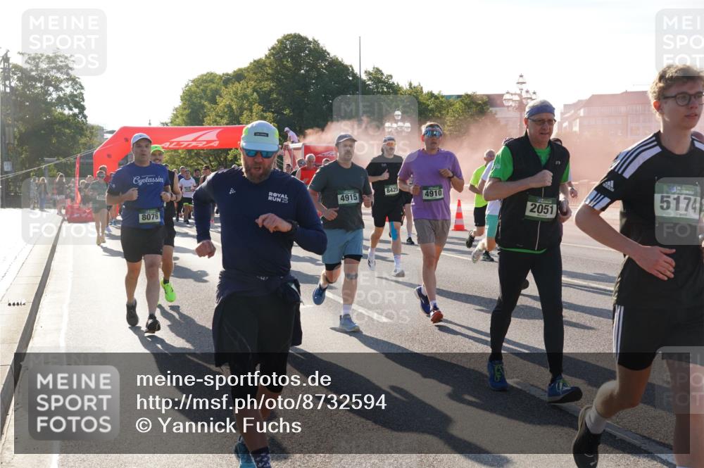 07.09.2025 - BARMER Alsterlauf Yannick Fuchs http://msf.ph/oto/8732594 07.09.2025 09:04:27 Laufen 8425, 4910, 25, 4915, 2051, 8076, 5174 meine-sportfotos.de
