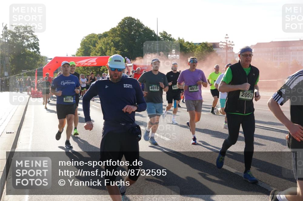 07.09.2025 - BARMER Alsterlauf Yannick Fuchs http://msf.ph/oto/8732595 07.09.2025 09:04:27 Laufen 270, 8076, 25, 4915, 842, 4910, 2051 meine-sportfotos.de