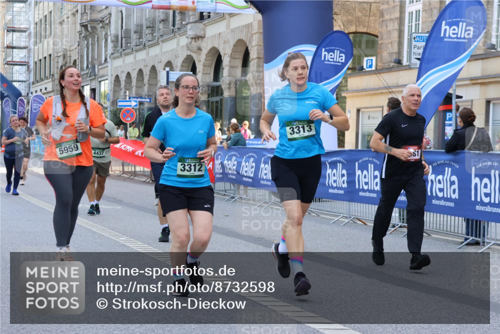 07.09.2025 - BARMER Alsterlauf Strokosch-Dieckow http://msf.ph/oto/8732598 07.09.2025 10:22:05 Ziel 2051, 2972, 2976, 3070, 3128, 3223, 3248, 3668, 3964, 4001, 4166, 4907, 5735, 5914, 6314 meine-sportfotos.de
