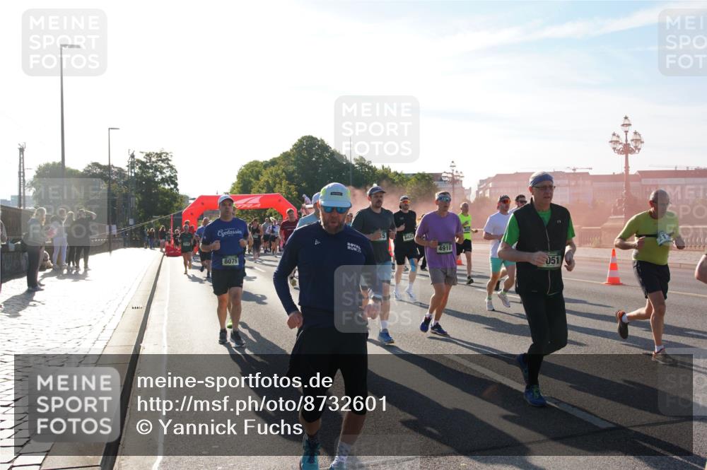 07.09.2025 - BARMER Alsterlauf Yannick Fuchs http://msf.ph/oto/8732601 07.09.2025 09:04:27 Laufen 25, 8425, 4910, 8076, 051 meine-sportfotos.de
