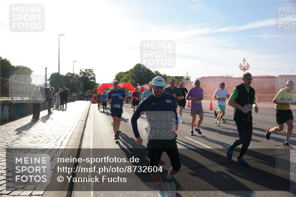 07.09.2025 - BARMER Alsterlauf Yannick Fuchs http://msf.ph/oto/8732604 07.09.2025 09:04:28 Laufen 8076, 25, 4910, 2051 meine-sportfotos.de