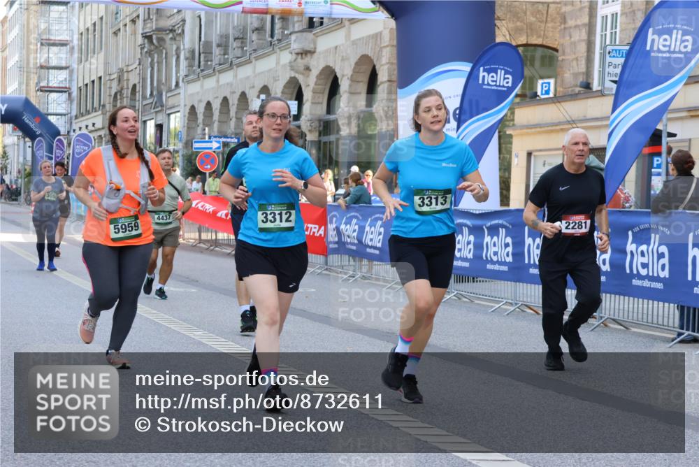 07.09.2025 - BARMER Alsterlauf Strokosch-Dieckow http://msf.ph/oto/8732611 07.09.2025 10:22:05 Ziel 2051, 2972, 2976, 3070, 3128, 3223, 3248, 3668, 3964, 4001, 4166, 4907, 5735, 5914, 6314 meine-sportfotos.de