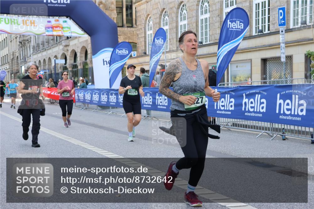 07.09.2025 - BARMER Alsterlauf Strokosch-Dieckow http://msf.ph/oto/8732642 07.09.2025 10:21:58 Ziel 2051, 2727, 2972, 2976, 3223, 3248, 3571, 3668, 3699, 4350, 4907, 5735 meine-sportfotos.de