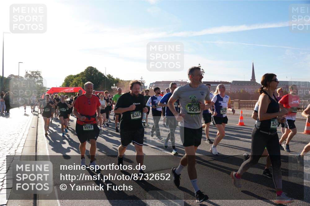 07.09.2025 - BARMER Alsterlauf Yannick Fuchs http://msf.ph/oto/8732652 07.09.2025 09:04:37 Laufen 3960, 5638, 161, 5251, 5593, 8361, 3041, 5244, 5800 meine-sportfotos.de