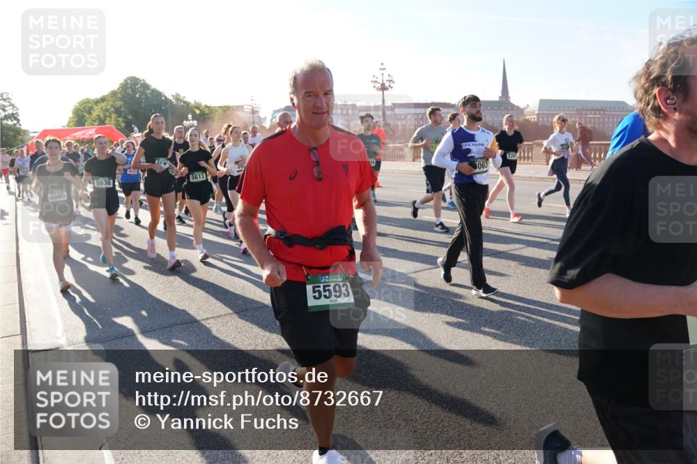 07.09.2025 - BARMER Alsterlauf Yannick Fuchs http://msf.ph/oto/8732667 07.09.2025 09:04:38 Laufen 5638, 3960, 4733, 5613, 36, 5593, 3063, 2391 meine-sportfotos.de