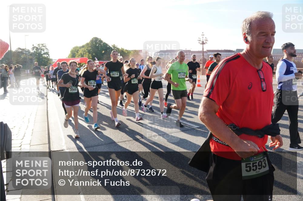 07.09.2025 - BARMER Alsterlauf Yannick Fuchs http://msf.ph/oto/8732672 07.09.2025 09:04:39 Laufen 3960, 5638, 5614, 5613, 2248, 2271, 36, 5593, 30 meine-sportfotos.de