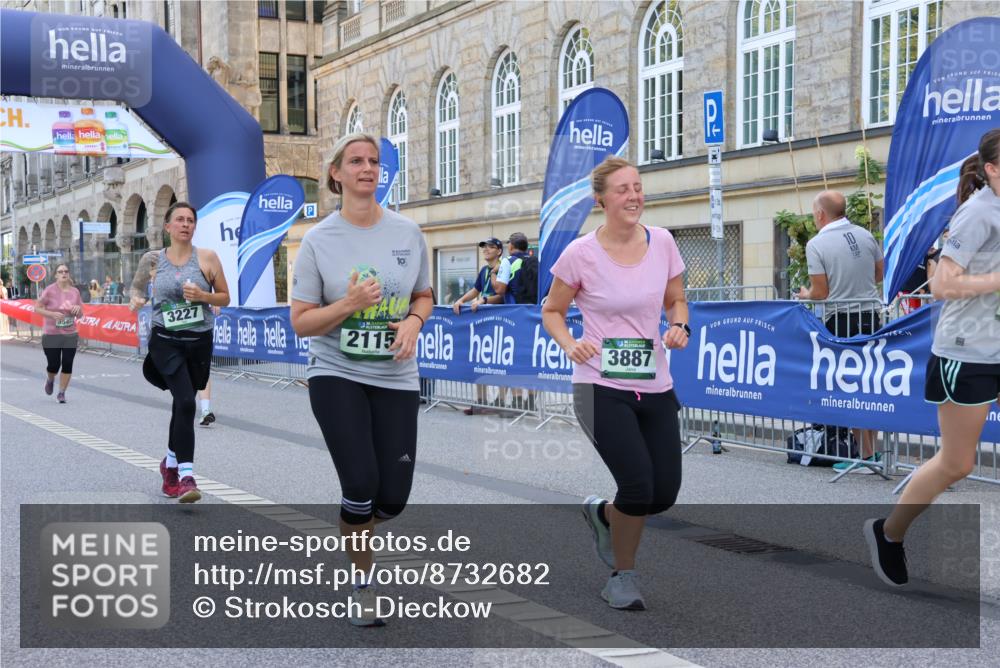 07.09.2025 - BARMER Alsterlauf Strokosch-Dieckow http://msf.ph/oto/8732682 07.09.2025 10:21:56 Ziel 2051, 2727, 2972, 2976, 3223, 3248, 3571, 3668, 3699, 4350, 4448, 4563, 4907, 5735 meine-sportfotos.de